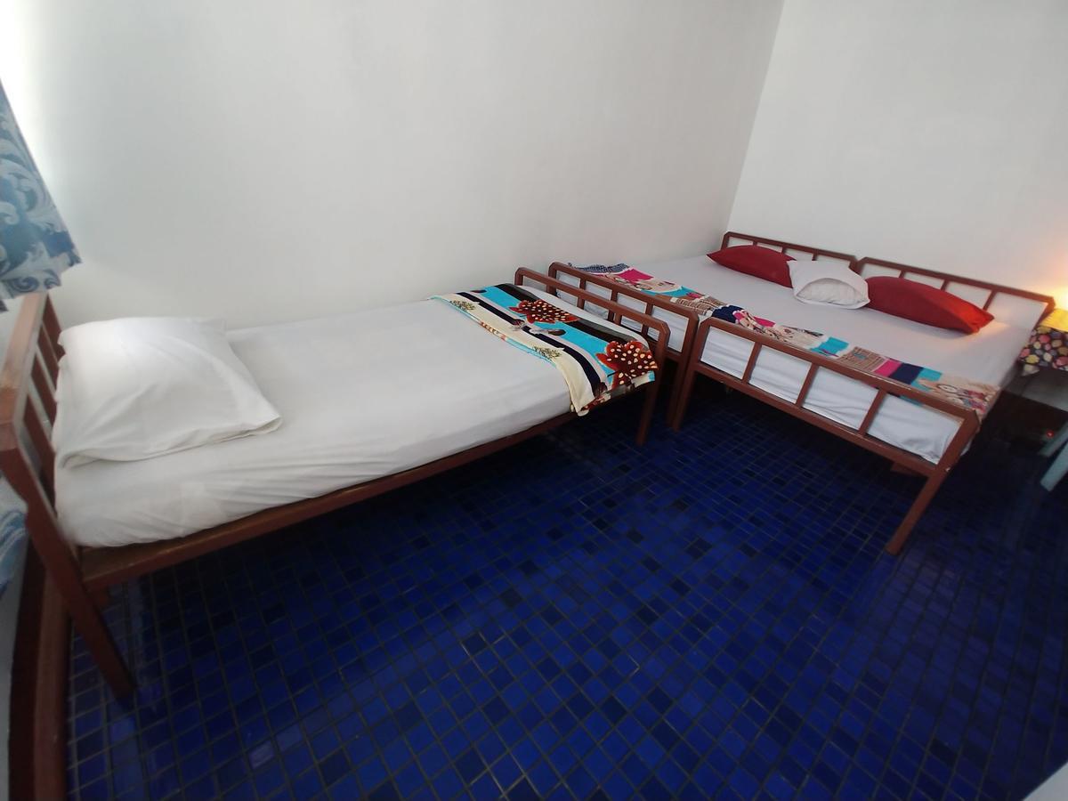Prasuri Guest House Бангкок Экстерьер фото